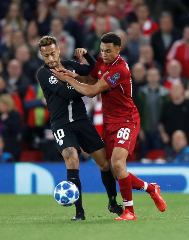 半场战报：汉堡1-0斯图加特，格拉策尔破门