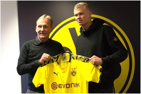 英超-利兹联4-1大胜水晶宫四轮不败，勒温双响引领进攻狂潮（英超：利兹联4-1痛击水晶宫，豪取四轮不败，勒温梅开二度掀起进攻风暴）