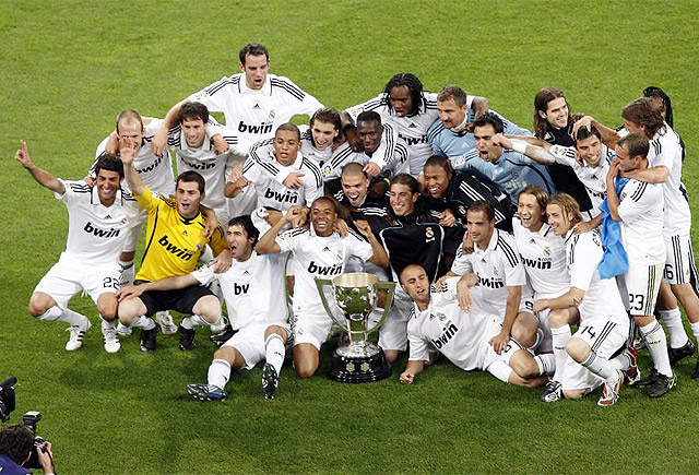 剑南春丨国米2-0拉齐奥登顶，劳塔罗闪击，博尼破门