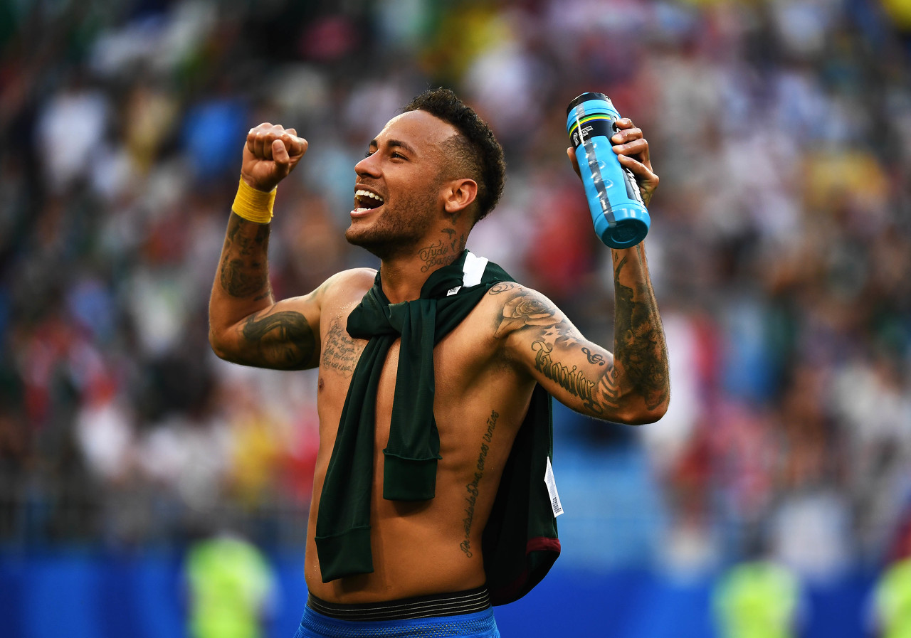 B费vs伯恩茅斯全场数据：贡献1球1助，关键传球5次（B费战伯恩茅斯全场表现：1球1助+5次关键传球）